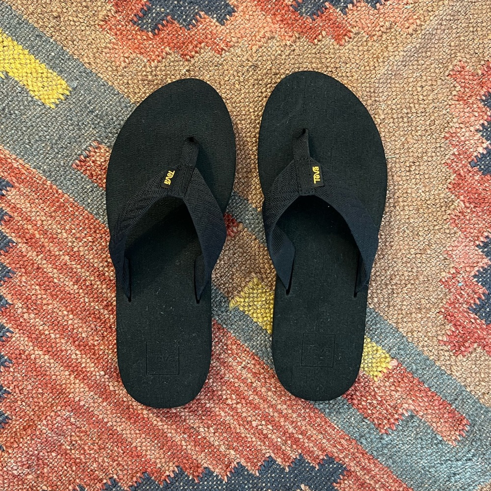 NWOT Teva Women's Mush II Flip-Flop Black